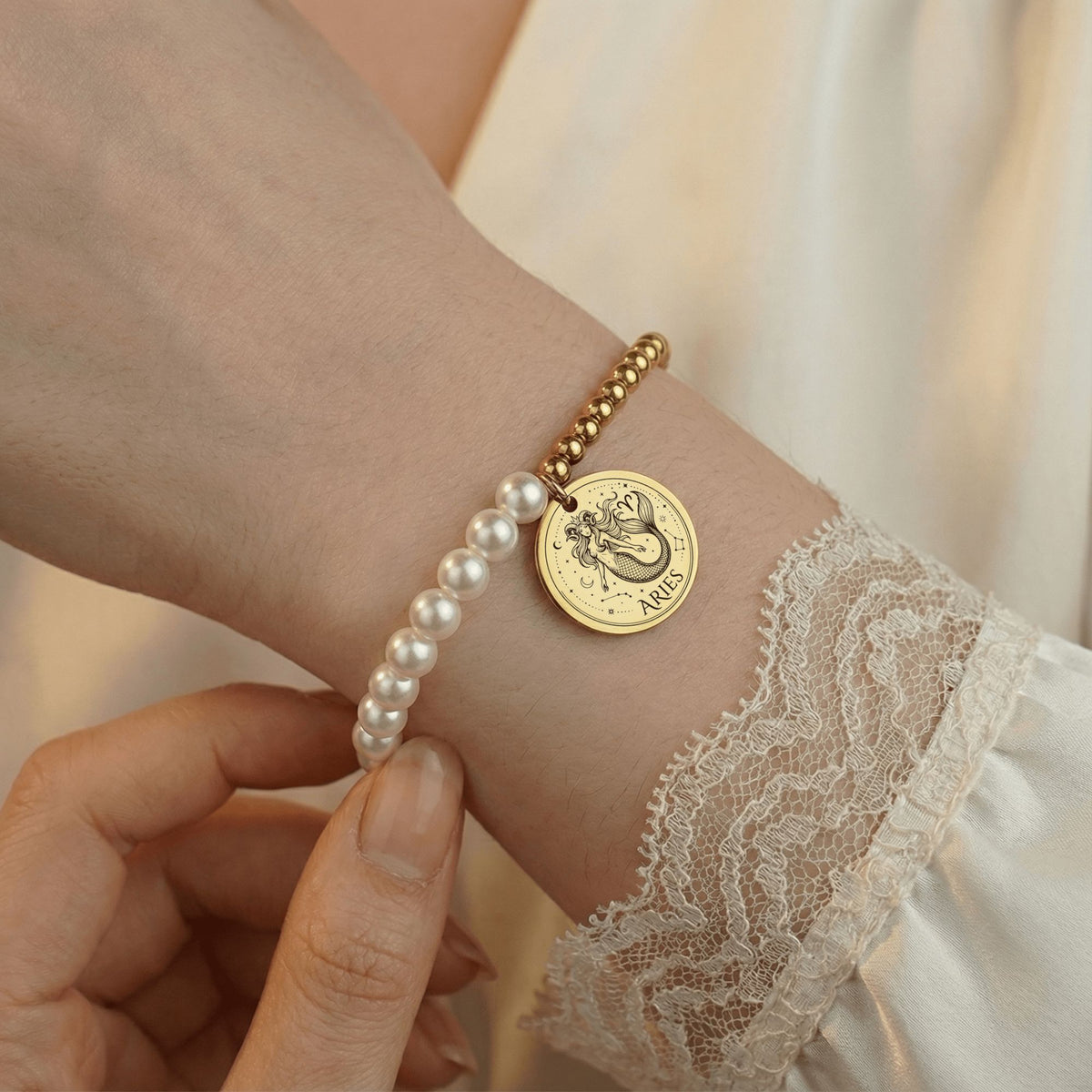 Pearl & Gold Coin Bracelet: Mermaid Zodiac